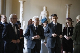 Il Presidente della Repubblica Sergio Mattarella con la Sig.ra Laura e le Loro Maestà, il Re Carlo XVI Gustavo e la Regina Silvia, visitano il Museo delle Antichità Gustavo III.   
