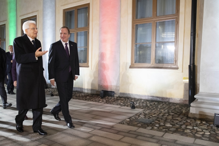 Il Presidente della Repubblica Sergio Mattarella nella sede del Palazzo del Governo accolto dal Primo Ministro svedese, Stefan Löfven,in occasione della visita di Stato in Svezia   
