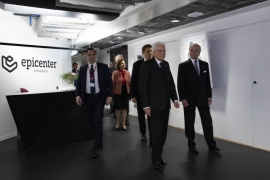 Il Presidente della Repubblica Sergio Mattarella con la Sig.ra Laura, e le Loro Maestà, il Re Carlo XVI Gustavo e la Regina Silvia, visitano l’Epicenter 