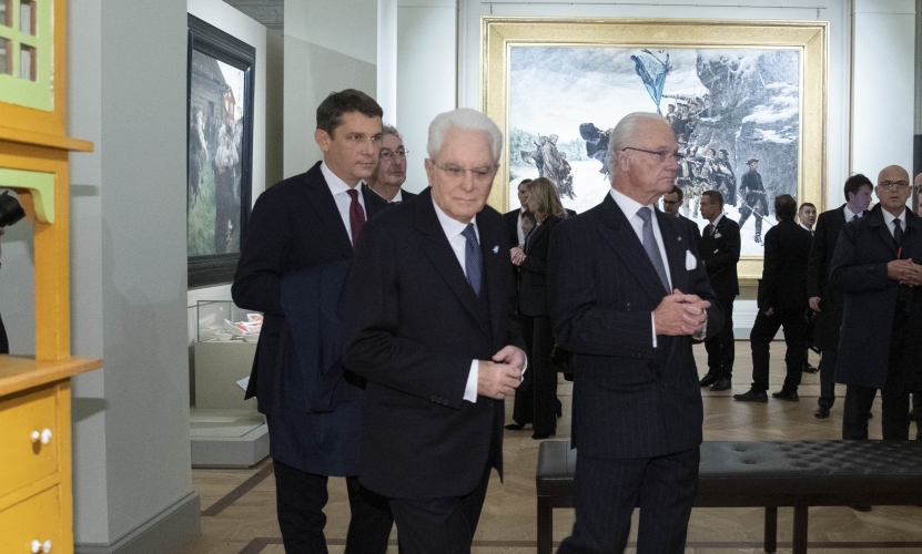 Il Presidente della Repubblica Sergio Mattarella con il Re Carlo XVI Gustavo visitano il Museo Nazionale.   
