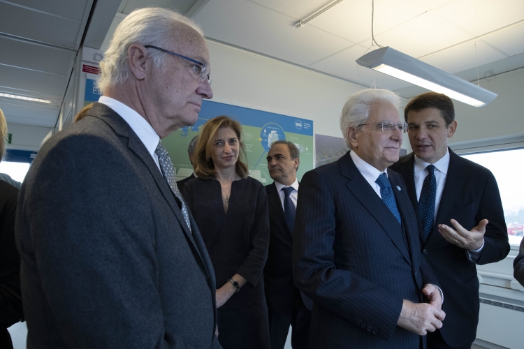 Il Presidente della Repubblica Sergio Mattarella con la Sig.ra Laura e le Loro Maestà, il Re Carlo XVI Gustavo e la Regina Silvia, all’European Spallation Source di Malmö     
