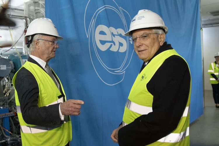 Il Presidente della Repubblica Sergio Mattarella con il Re Carlo XVI Gustavo  all’European Spallation Source di Malmö     
