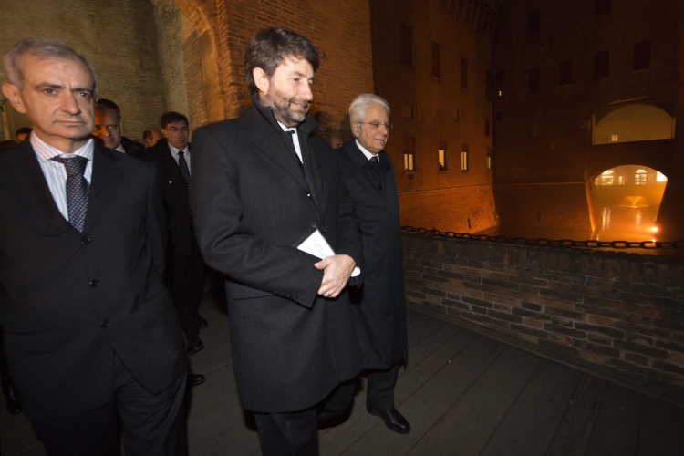 Il Presidente Sergio Mattarella con il Ministro Franceschini al termine della visita al Castello Estense