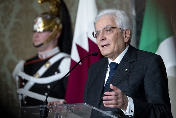 Il Presidente Sergio Mattarella con l'Emiro dello Stato del Qatar, lo Sceicco Tamin Bin Hamad Al Thani,durante le dichiarazioni alla stampa,in occasione della visita di Stato.