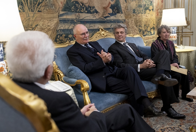 Il Presidente Sergio Mattarella con Walter Barberis, Presidente della Giulio Einaudi Editore, con una delegazione, per la presentazione della nuova edizione delle opere complete di Primo Levi 