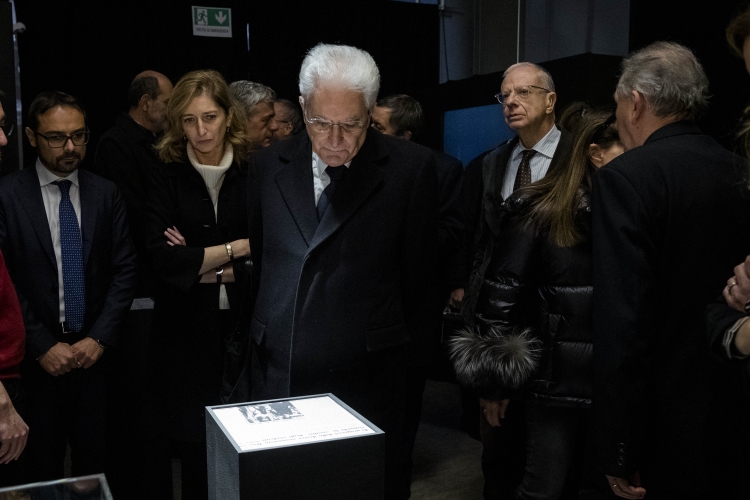Il Presidente della Repubblica Sergio Mattarella visita la mostra sulle leggi razziali dal titolo "Che razza di Storia" al Polo '900.
