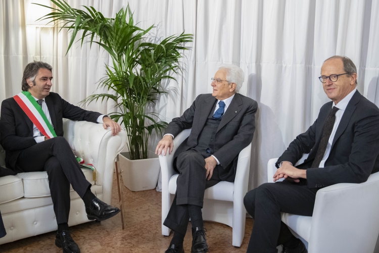 Il Presidente della Repubblica Sergio Mattarella con Federico Sboarina, Sindaco di Verona, e il Prof.Nicola Sartor, Magnifico Rettore dell'Università di Verona,in occasione della cerimonia di inaugurazione dell'anno accademico 2018/2019 dell'Ateneo