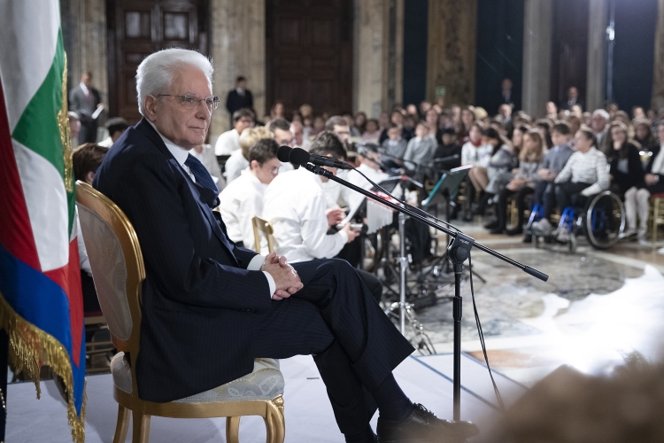 Il Presidente Sergio Mattarella incontra le scolaresche delle Scuole primarie in occasione Giornata internazionale delle persone con disabilità.
