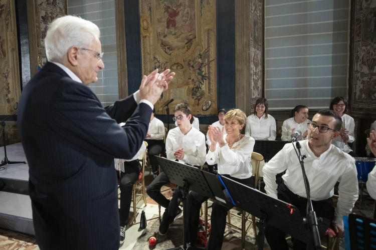 Il Presidente Sergio Mattarella incontra le scolaresche delle Scuole primarie in occasione Giornata internazionale delle persone con disabilità.
