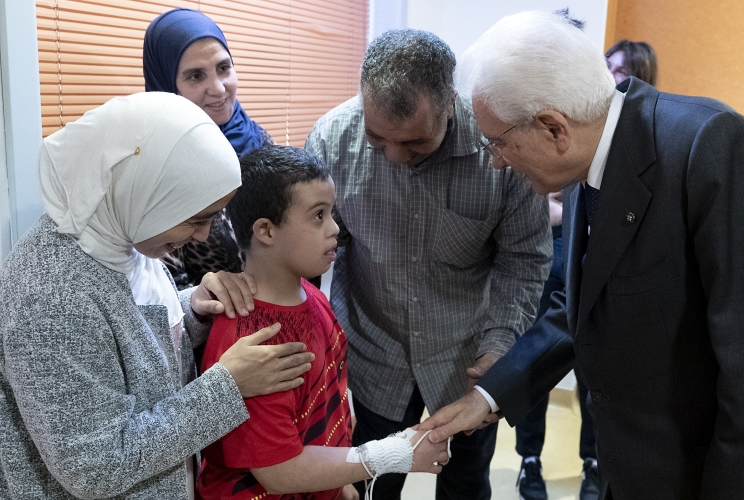Il Presidente Sergio Mattarella in occasione della visita all'Ospedale pediatrico Meyer