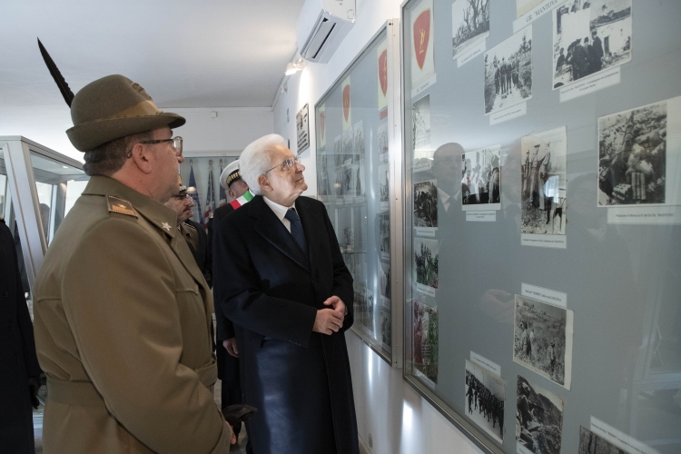 Il Presidente della Repubblica Sergio Mattarella,visita il museo del Sacrario Militare, in occasione della cerimonia del 75°anniversario della battaglia di Monte Lungo