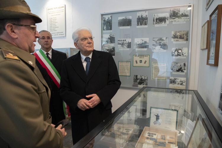 Il Presidente della Repubblica Sergio Mattarella,visita il museo del Sacrario Militare, in occasione della cerimonia del 75°anniversario della battaglia di Monte Lungo