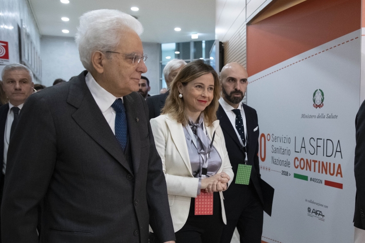 Il Presidente della repubblica Sergio Mattarella con il Ministro della Salute Giulia Grillo in occasione del Convegno dal titolo: "40 anni di Servizio Sanitario Nazionale 1978-2018. La sfida continua"