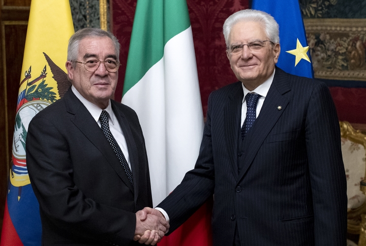 Il Presidente Sergio Mattarella con S.E. il Signor Nelson Robelly Lozada, nuovo Ambasciatore della Repubblica dell’Ecuador, in occasione della presentazione delle Lettere Credenziali 