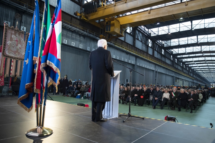 Il Presidente Sergio Mattarella a Genova nello stabilimento ArcelorMittal in occasione della cerimonia commemorativa del 40° anniversario dell'uccisione di Guido Rossa.
