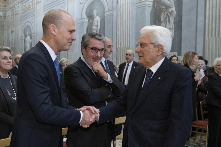 Il Presidente della Repubblica Sergio Mattarella con Ofer Sachs, Ambasciatore di Israele in Italia in occasione del concerto per il centesimo anniversario della nascita di Tullia Zevi 