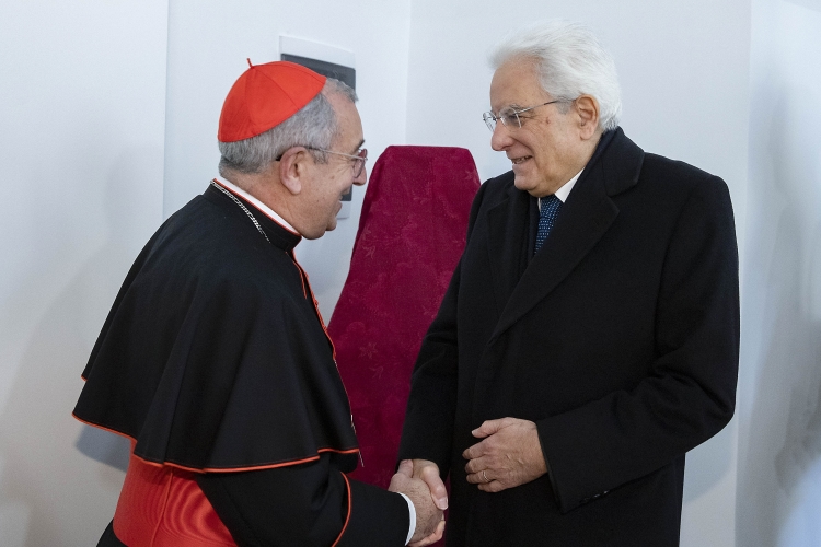 Il Presidente della Repubblica Sergio Mattarella con il Cardinale Angelo De Donatis,Vicario generale di Sua Santità,in occasione della cerimonia di inaugurazione del Centro di accoglienza “Matteo Ricci”.
