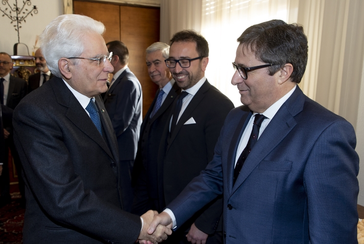 Il Presidente Sergio Mattarella con David Ermini, Vice Presidente del Consiglio Superiore della Magistratura e Alfonso Bonafede, Ministro della Giustizia, in occasione del 110° anniversario di fondazione dell'Associazione Nazionale Magistrati