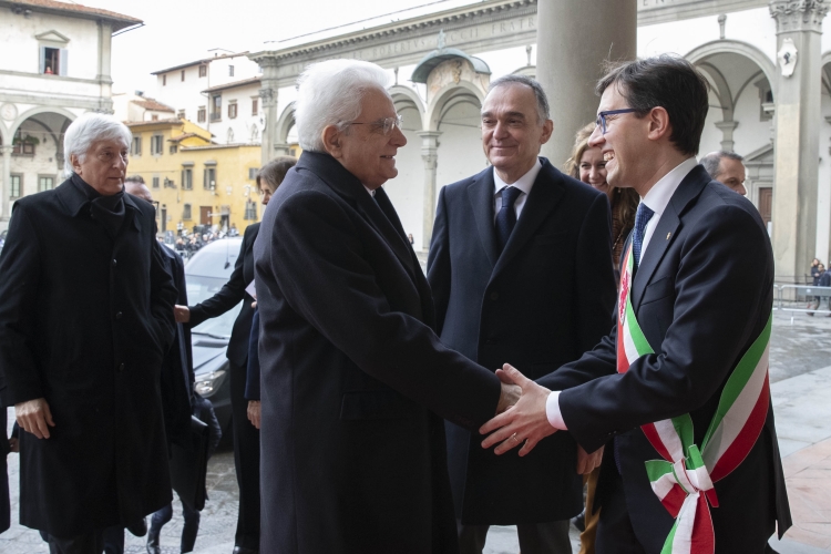 Il Presidente della Repubblica Sergio Mattarella con Enrico Rossi, Presidente della Regione Toscana e Dario Nardella, Sindaco di Firenze, in occasione della cerimonia dei 600 anni dell'Istituto degli Innocenti di Firenze
