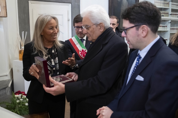 Il Presidente della Repubblica Sergio Mattarella nel corso della visita all'Istituto degli Innocenti