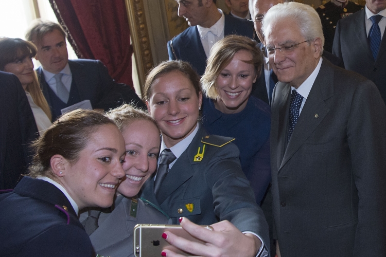 Il Presidente Sergio Mattarella in occasione dell'incontro con una rappresentanza di atleti italiani olimpici