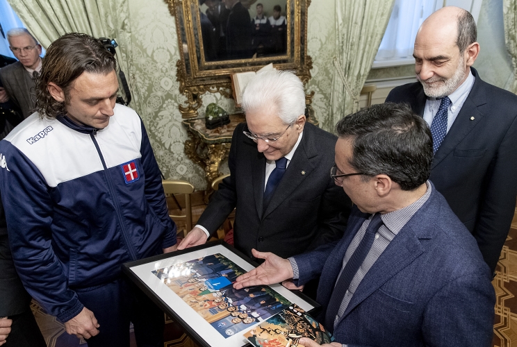 Il Presidente Sergio Mattarella nel corso dell'incontro con una delegazione dell’IPAB - Opera Pia Asilo Savoia 