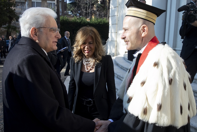 Il Presidente Sergio Mattarella accolto dalla Dott.ssa Emma Marcegaglia e dal Prof. Andrea Prencipe, rispettivamente Presidente e Rettore dell’Università LUISS Guido Carli, in occasione della cerimonia di inaugurazione dell’anno accademico 2018 – 2019 dell’Università