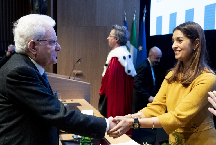 Il Presidente Sergio Mattarella saluta la Prof.ssa Jhumpa Lahiri, Professor of Creative Writing at Princeton University, al termine della cerimonia di inaugurazione dell’anno accademico 2018 – 2019 dell’Università LUISS Guido Carli