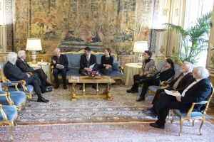 Il Presidente Sergio Mattarella con Guido POLLICE, Presidente Nazionale dell’Associazione Verdi Ambiente e Società, con una delegazione dell’Associazione Rurale Italiana. 
