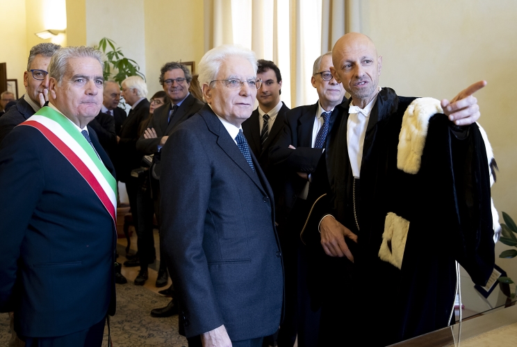 Il Presidente della Repubblica Sergio Mattarella con il Sindaco di Viterbo Giovanni Arena e il Rettore Alessandro Ruggieri, in occasione della cerimonia di inaugurazione dell'anno accademico 2018/2019 dell'Università degli Studi della Tuscia