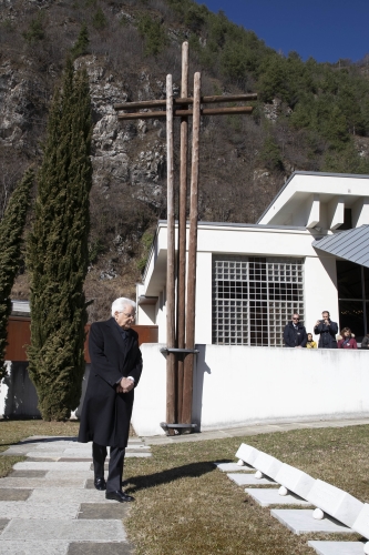 Il Presidente della Repubblica Sergio Mattarella al suo arrivo al Cimitero delle "Vittime del Vajont"