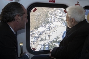 Il Presidente della Repubblica Sergio Mattarella durante il sorvolo dei luoghi colpiti dall’alluvione del 2018 