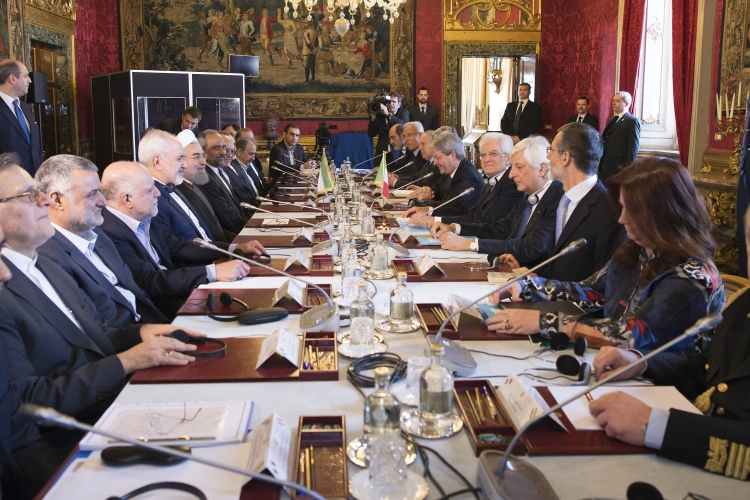 Il Presidente della Repubblica Sergio Mattarella con il Presidente della Repubblica Islamica dell'Iran 