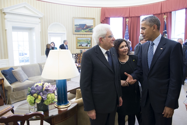 Il Presidente della Repubblica italiana Sergio Mattarella con il Presidente degli Stati Uniti d'America Barack Obama al termine 