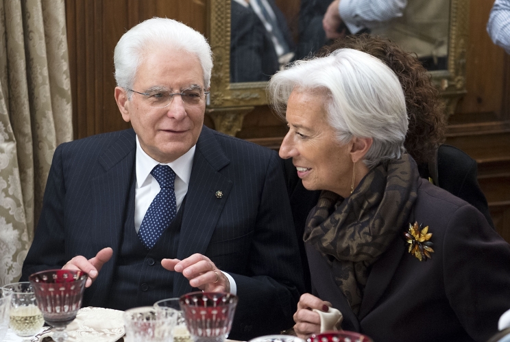 Il Presidente Sergio Mattarella con Christine Lagard al pranzo offerto a Villa Firenze 