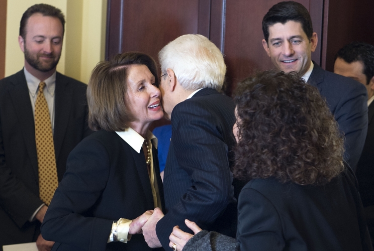Il Presidente della Repubblica Sergio Mattarella con la Minority Leader, Nancy Pelosi al Capitol Hill