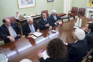 Il Presidente Sergio Mattarella nel corso dell'incontro con una rappresentanza della Italian American Congressional Delegation