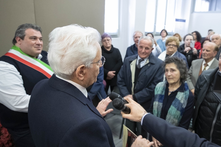 Il Presidente della Repubblica Sergio Mattarella a Modena incontra una delegazione di parenti delle vittime della strage di Monchio, Costrignano, Susano e Savoniero (frazioni del comune di Palàgano)