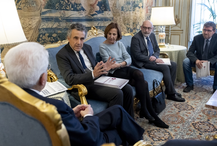 Il Presidente Sergio Mattarella in occasione dell'incontro con una delegazione dei promotori del Forum Disuguaglianze e Diversità