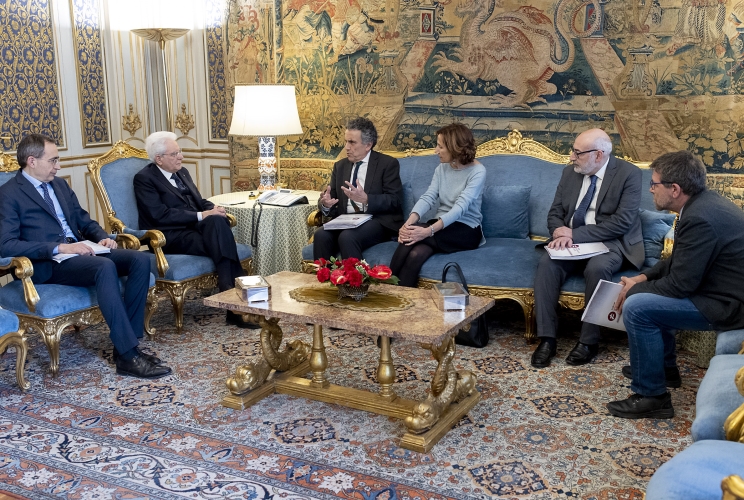 Il Presidente Sergio Mattarella in occasione dell'incontro con una delegazione dei promotori del Forum Disuguaglianze e Diversità