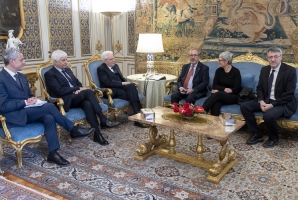 Il Presidente Sergio Mattarella nel corso dell'incontro con i Segretari Generali della CGIL, CISL, UIL – rispettivamente, Maurizio Landini, Annamaria Furlan e Carmelo Barbagallo