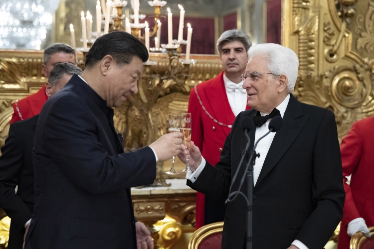 Il Presidente della Repubblica Sergio Mattarella con il Presidente della Repubblica Popolare Cinese Xi Jinping in occasione del Pranzo di Stato
