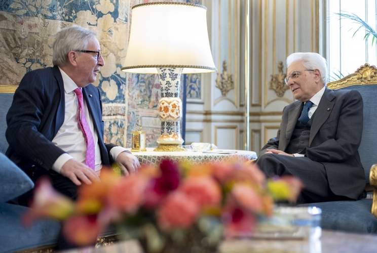 Il Presidente Sergio Mattarella nel corso dei colloqui con Jean-Claude Juncker, Presidente della Commissione Europea