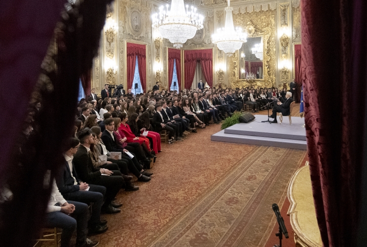 Il Presidente Sergio Mattarella nel corso dell'Incontro con alcune scolaresche delle Scuole secondarie di secondo grado