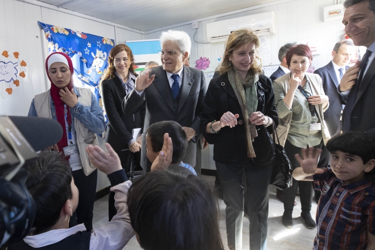 Il Presidente della Repubblica Sergio Mattarella e la Sig.ra Laura, al campo profughi di Zaatari,in occasione della visita di Stato nel Regno Hascemita di Giordania