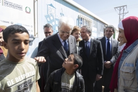 Il Presidente della Repubblica Sergio Mattarella e la Sig.ra Laura,al campo profughi di Zaatari in occasione della visita di Stato nel Regno Hascemita di Giordania