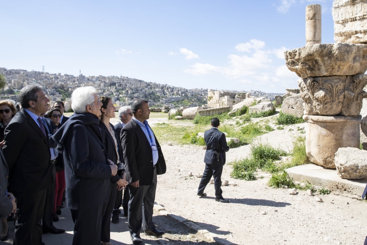 Il Presidente della Repubblica Sergio Mattarella e la Sig.ra Laura al sito archeologico della Cittadella, in occasione della visita Ufficiale nel Regno Hascemita di Giordania