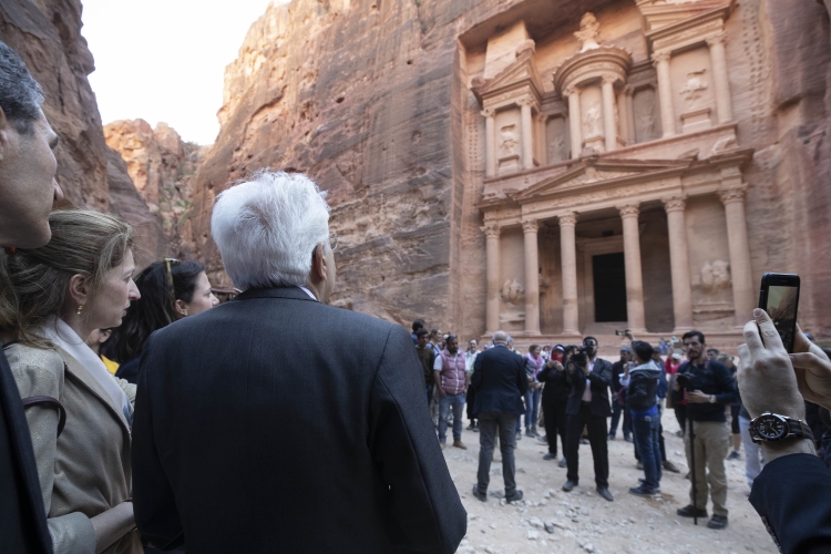 Il Presidente della Repubblica Sergio Mattarella e la Sig.ra Laura, al sito archeologico di Petra,in occasione della visita Ufficiale nel Regno Hascemita di Giordania