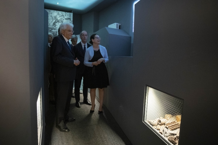 Il Presidente Sergio Mattarella durante la visita al Museo della Battaglia in occasione del 74° anniversario della Liberazione