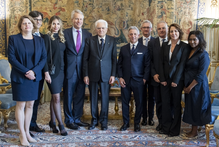 Il Presidente Sergio Mattarella con Marco Maria Durante, Presidente di LaPresse,  e Gary Pruitt, Presidente e Amministratore Delegato di AP, unitamente ad una delegazione 